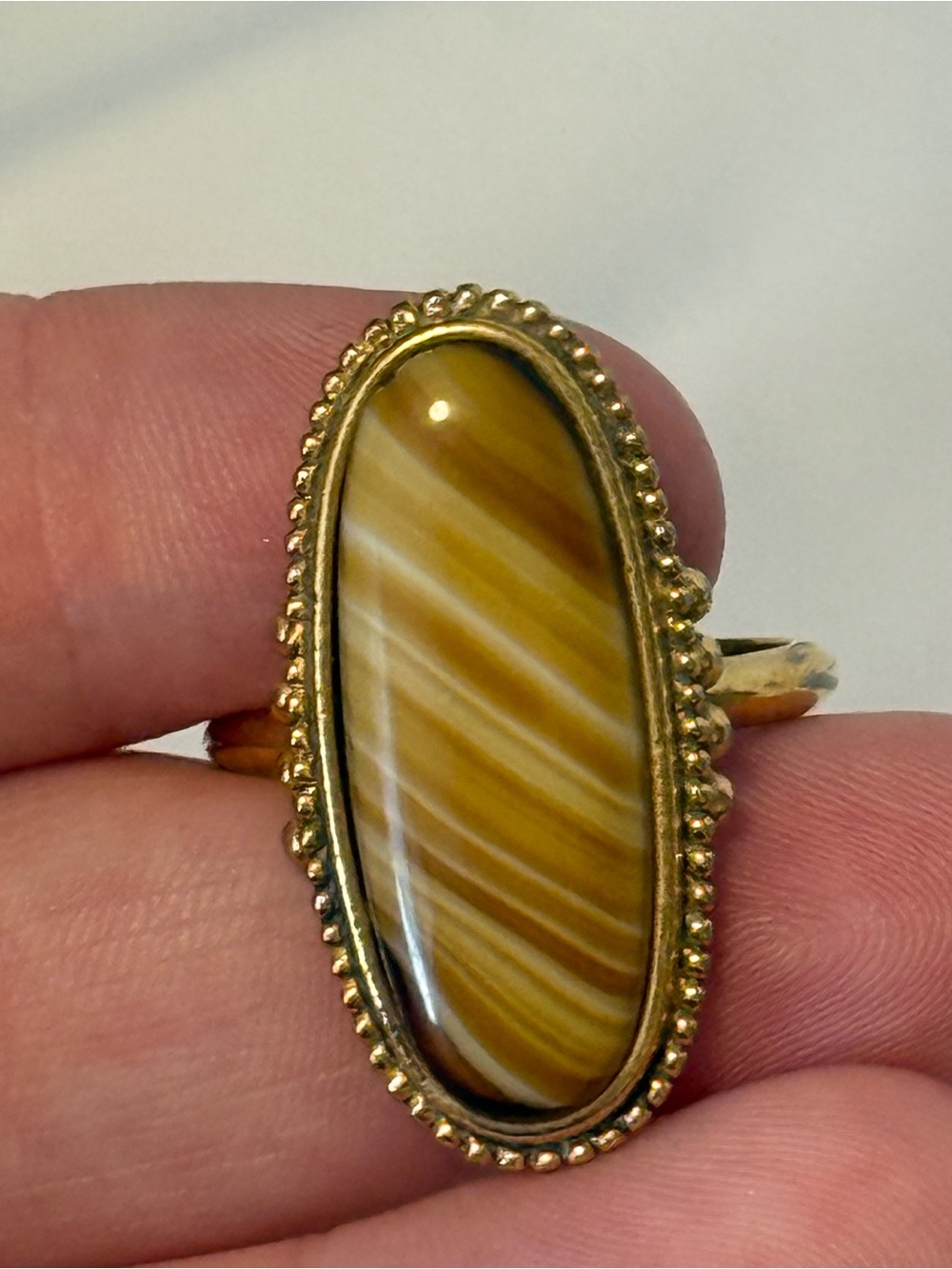 Vintage Avon Gold Tone Banded Agate Look Cabochon Statement Ring Adjustable
